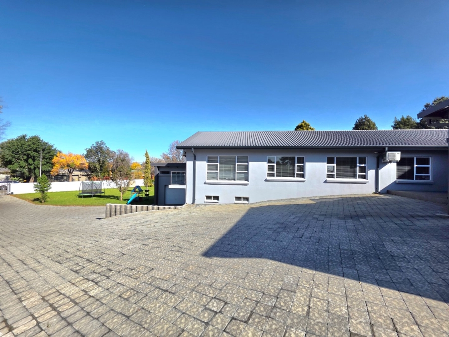 4 Bedroom Property for Sale in Panorama Free State